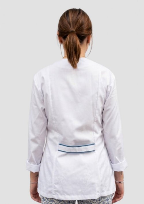 Chaqueta con vivos