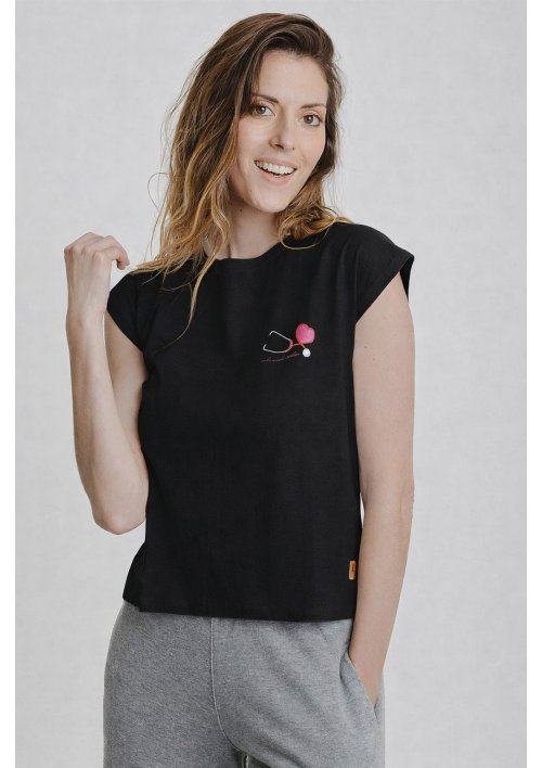 Remera mujer estampada corazón rosa